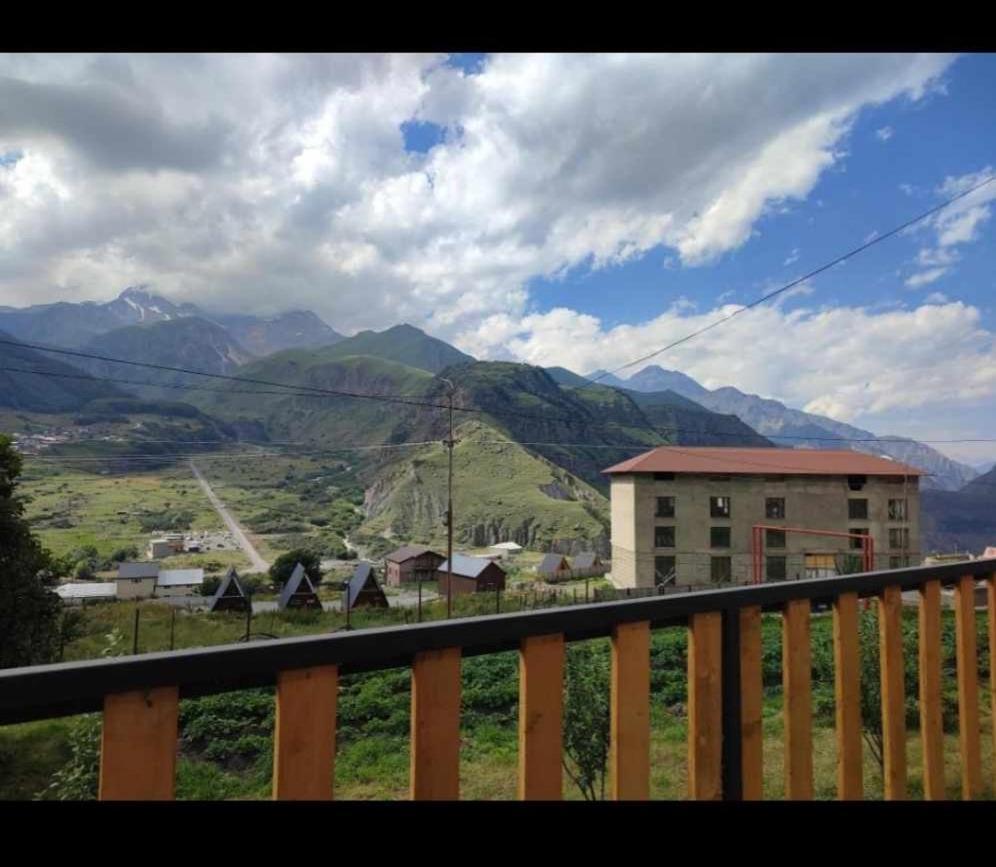 Emotion Kazbegi Apartment Екстериор снимка