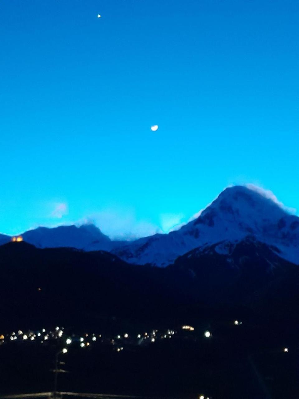 Emotion Kazbegi Apartment Стая снимка