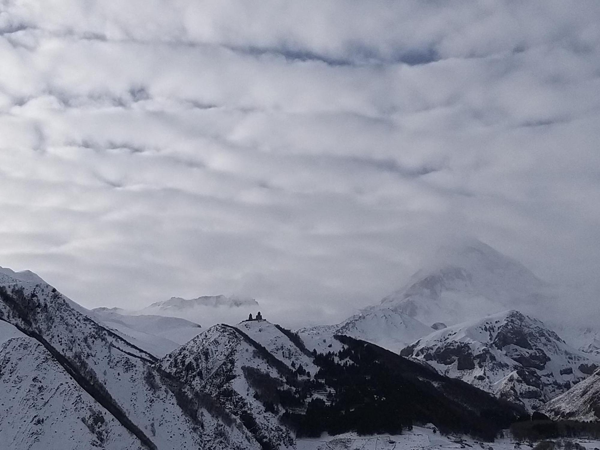 Emotion Kazbegi Apartment Стая снимка