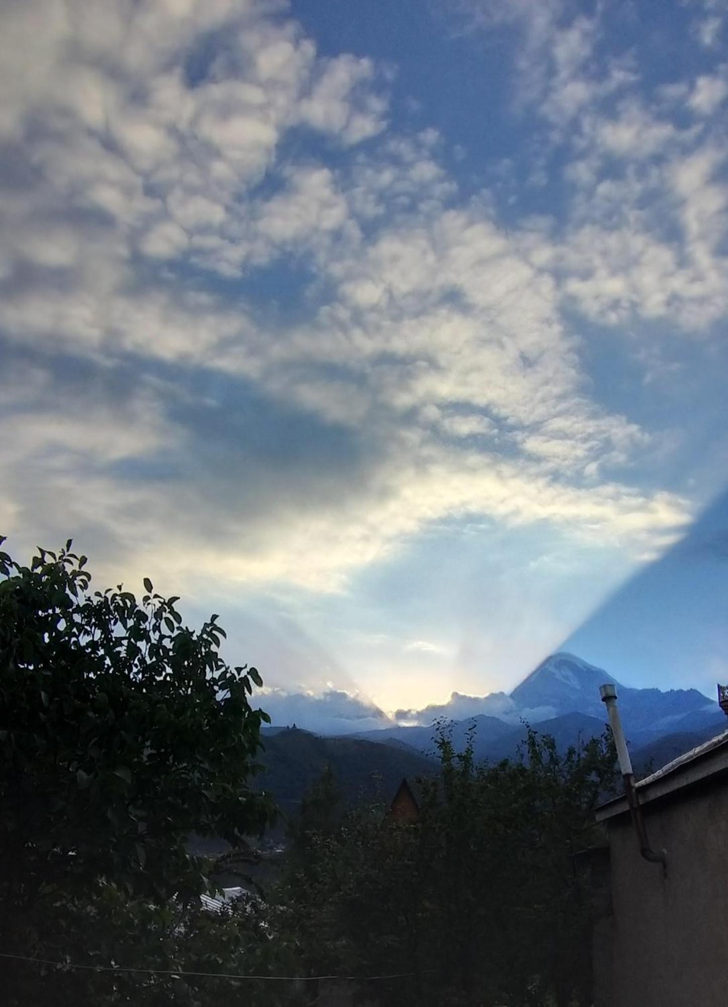 Emotion Kazbegi Apartment Екстериор снимка
