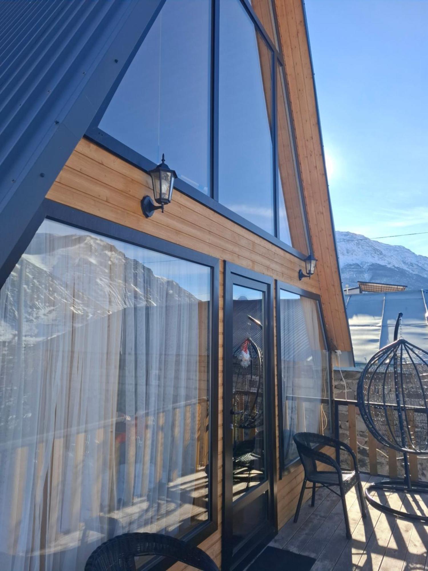 Emotion Kazbegi Apartment Екстериор снимка
